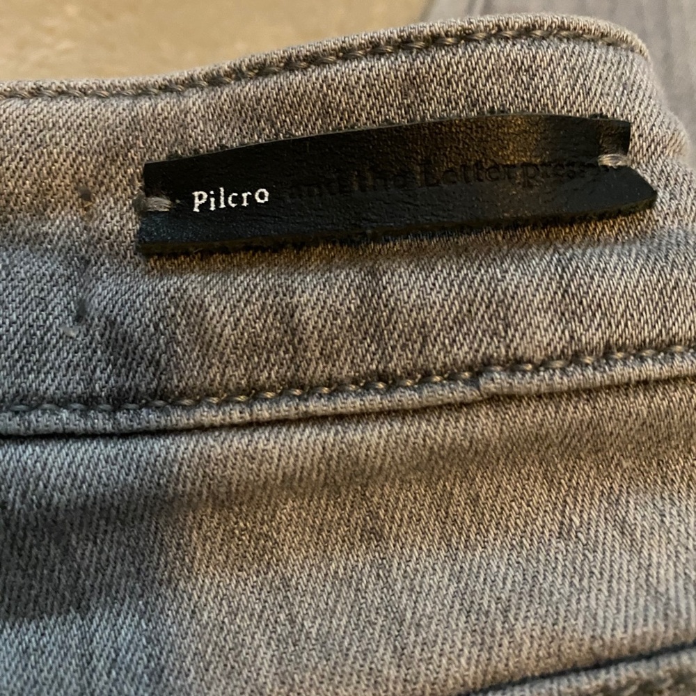 Pilcro High Rise Skinny Jeans - Picture 4 of 6